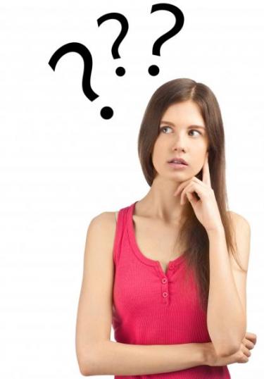 menina com 3 pontos de interrogação