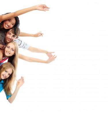 4 meninos a espreitar